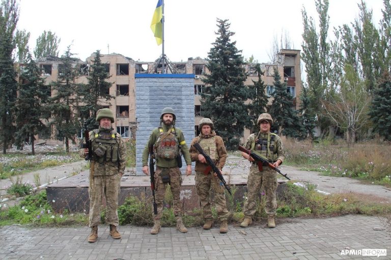 Звільнення Херсона 2022 року: вогнева ізоляція та відхід за Дніпро